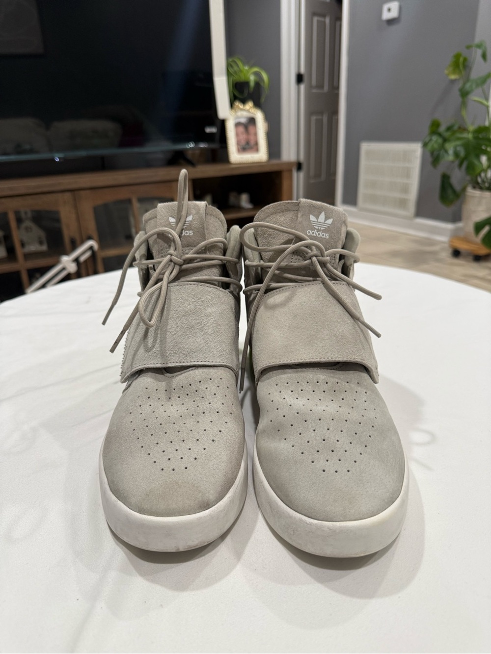 adidas Men's Light Gray Suede Boat Shoes